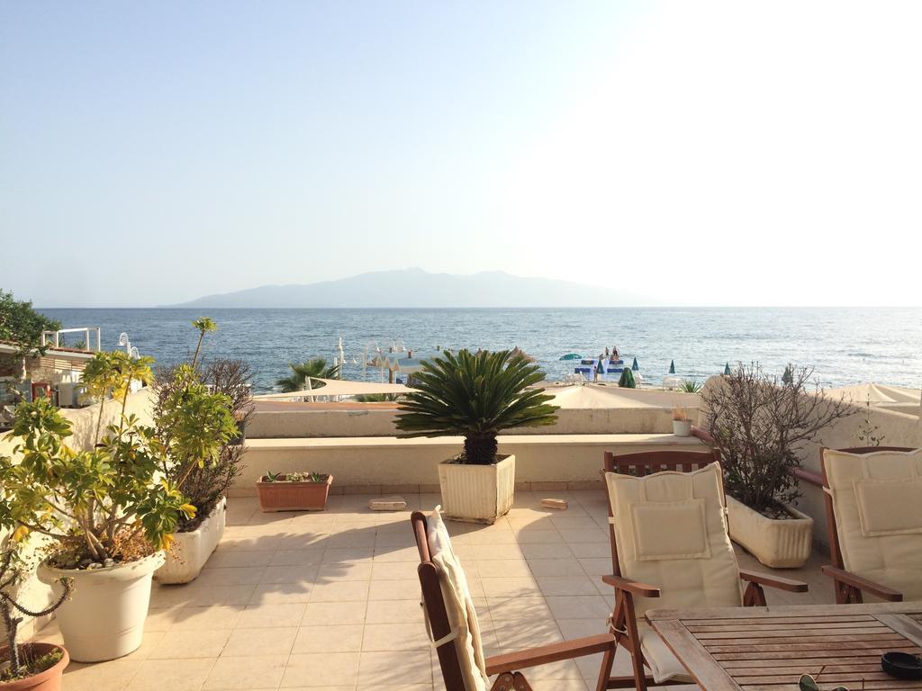 Apartments Wonderful Bay Sarandë Rum bild