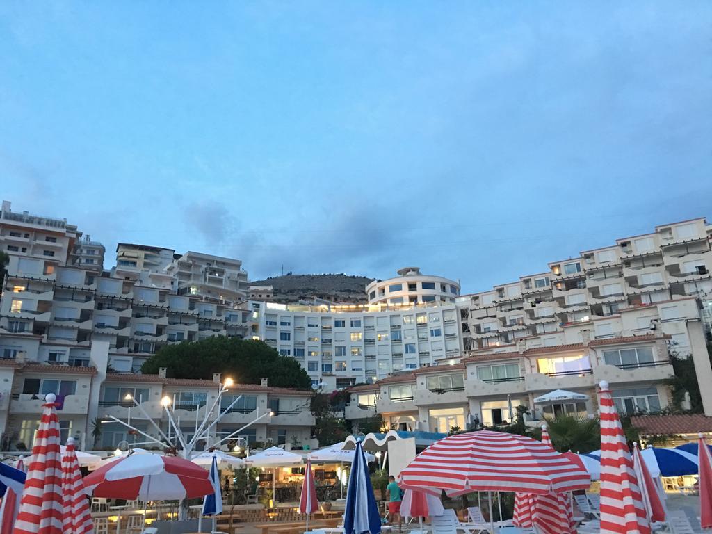 Apartments Wonderful Bay Sarandë Exteriör bild